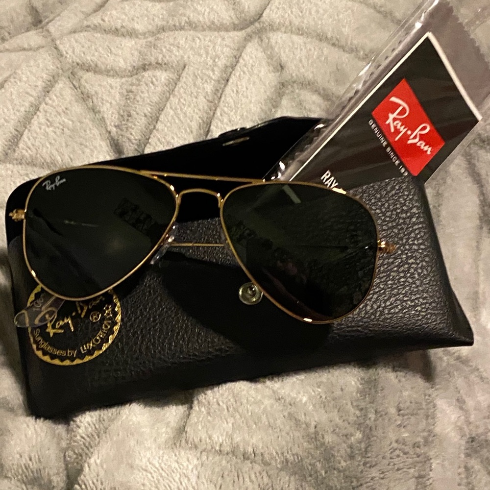 Ray-Bans Aviator’s - Picture 10 of 13